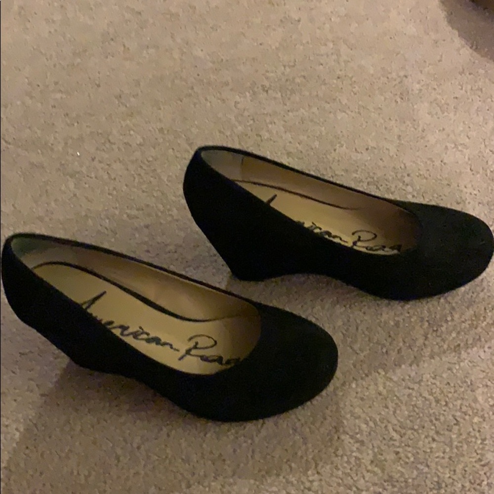 Black shoes